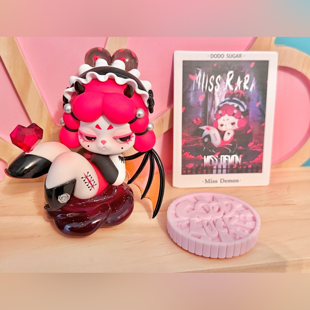 DODO RARA Miss Rara Savage Growth Series Blind Box-Miss Demon